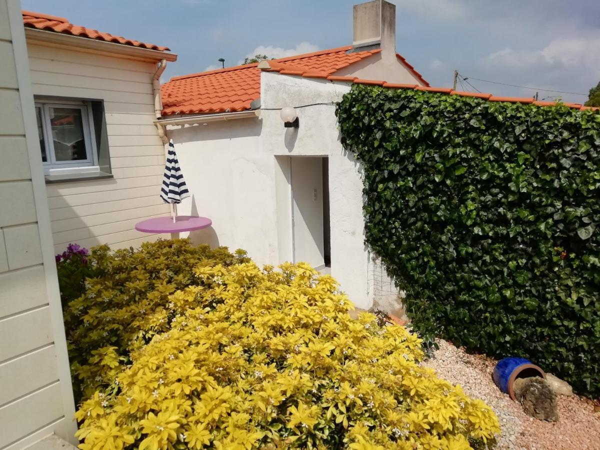 Un Petit Coin De Campagne Dans Le Pays De Saint-Gilles Vila Exterior foto